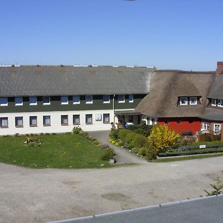 Ferienwohnungen Im Hotel Garni Zur Post Utersum Rom bilde
