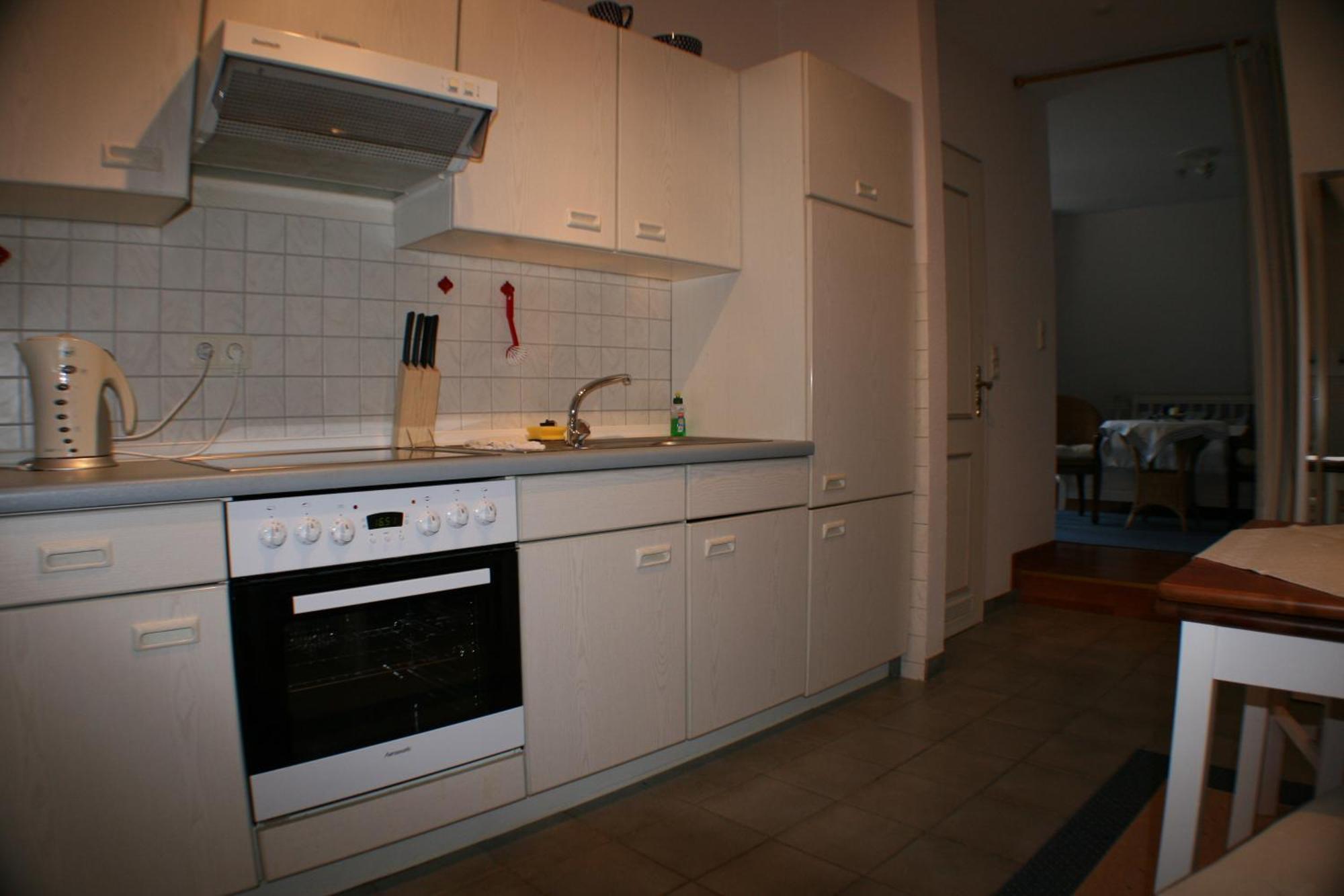 Ferienwohnungen Im Hotel Garni Zur Post Utersum Rom bilde